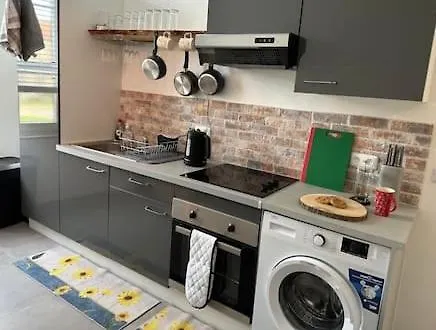 2 Route Abbeville , Apartmán *