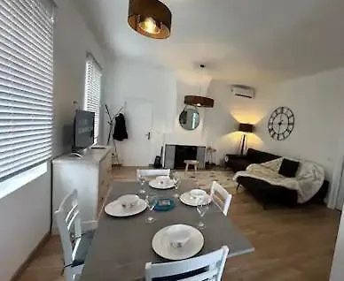 2 Route Abbeville , Apartmán *